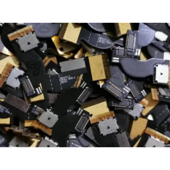 Test di recupero delle risorse dai rifiuti elettronici polimetallici