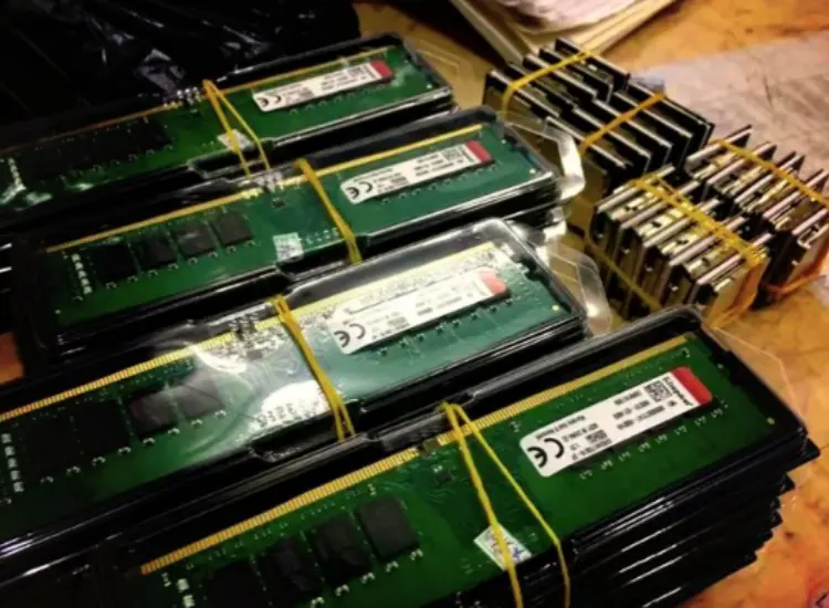 Test di recupero di oro, stagno e rame da rifiuti elettronici