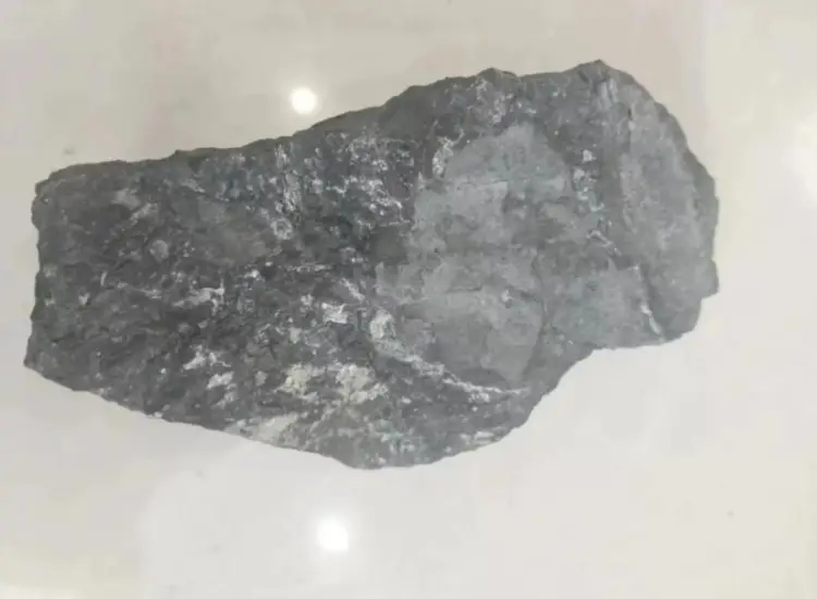 Test di flottazione del minerale di molibdeno